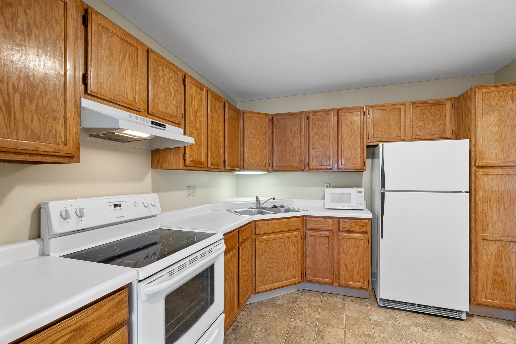 LHMNE_AL_apartment_018