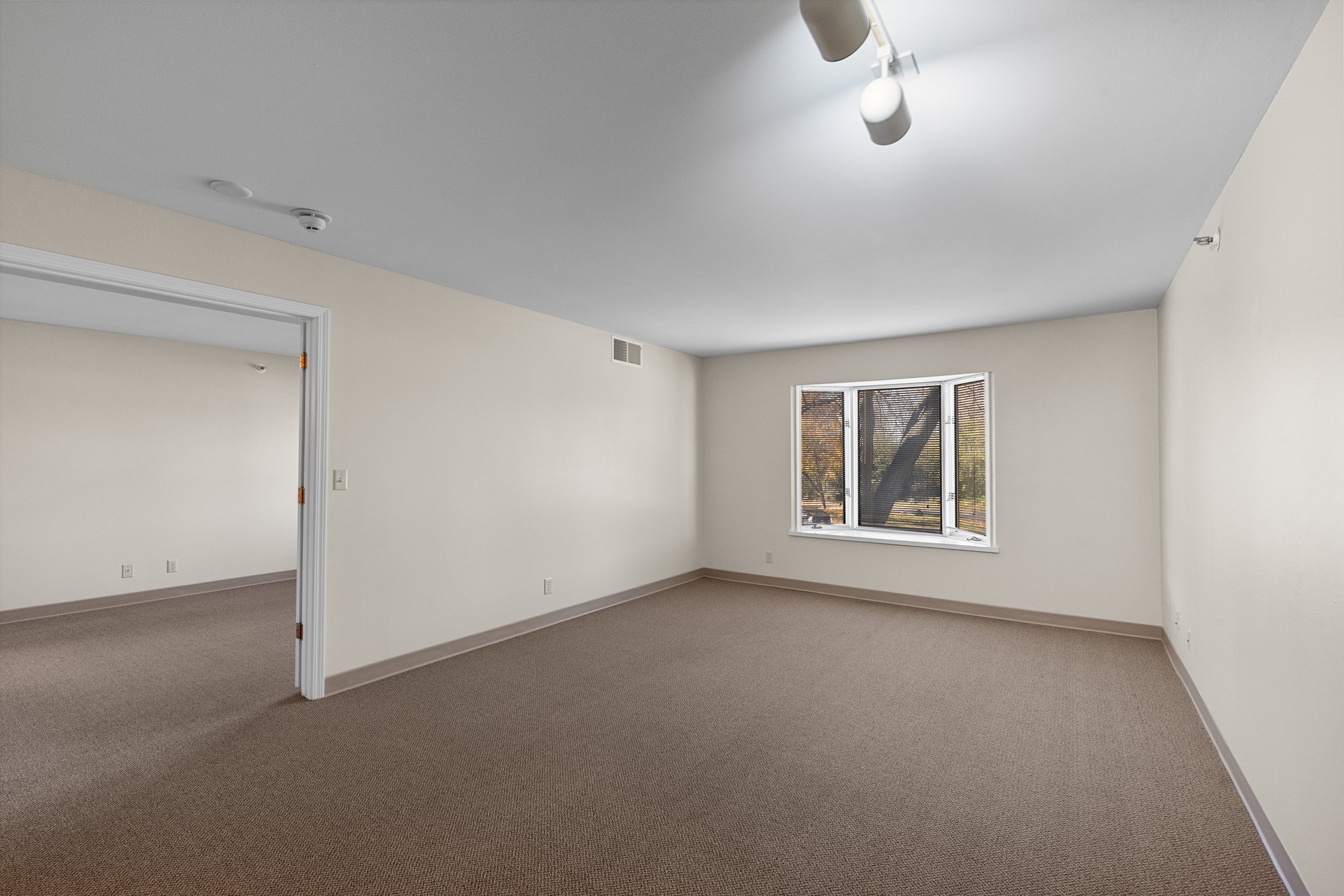 LHMNE_AL_apartment_022